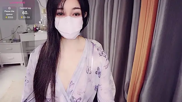 NolanMia online show from February 14, 3:18 am