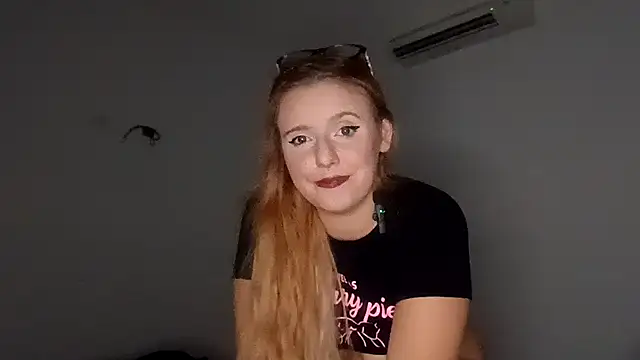 CUTEJESSBABE online show from July 3, 3:29 pm