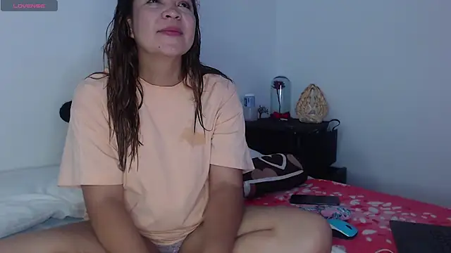 AuraFuego online show from May 17, 1:55 pm