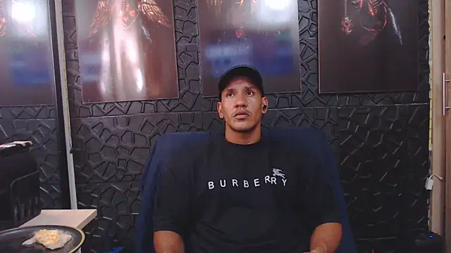 Snapshot of viktor_herrera chatting on May 4, 1:36 pm viktor herrera online show from May 4, 1:36 pm