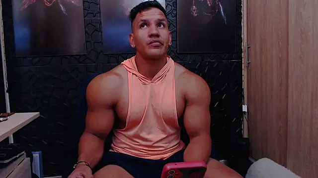 viktor herrera online show from June 26, 1:39 pm