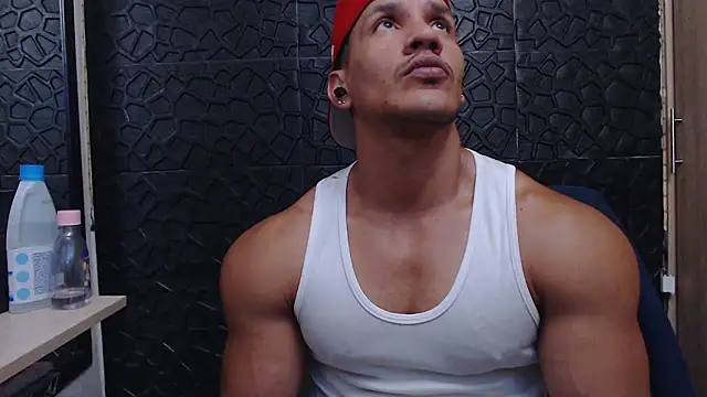 viktor herrera online show from January 13, 7:34 am