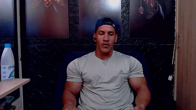 viktor herrera online show from March 24, 6:08 pm