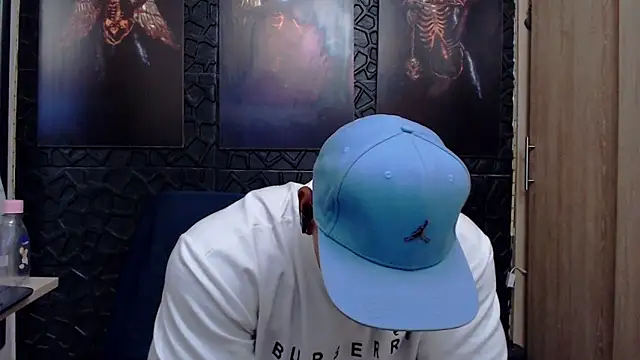 viktor herrera online show from March 10, 3:32 am