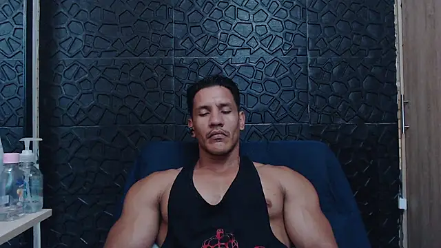 viktor herrera online show from January 13, 7:40 pm