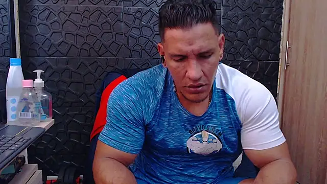 viktor herrera online show from February 3, 3:50 pm