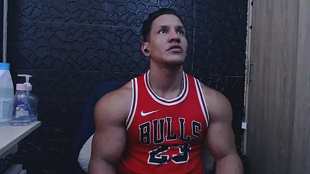 viktor herrera online show from January 16, 1:37 pm