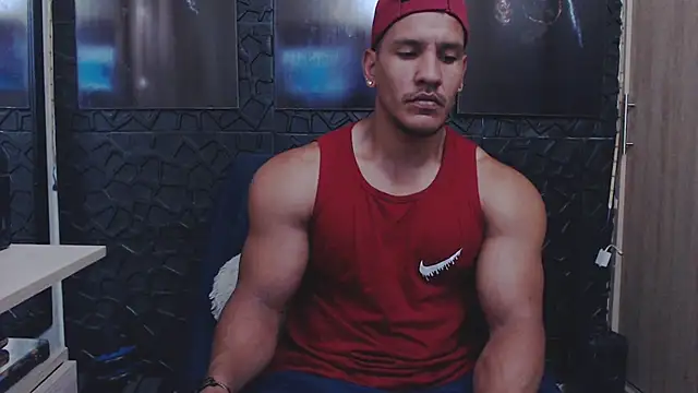 Snapshot of viktor_herrera chatting on April 28, 5:17 pm viktor herrera online show from April 28, 5:17 pm