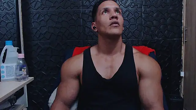 viktor herrera online show from January 8, 9:21 pm