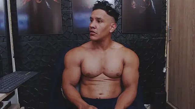Snapshot of viktor_herrera chatting on May 17, 2:06 pm viktor herrera online show from May 17, 2:06 pm