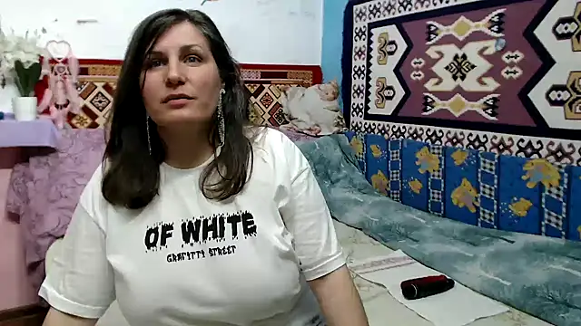 Adelinemilf online show from March 14, 2:34 pm