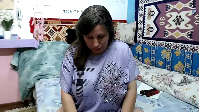 Adelinemilf online show from June 4, 6:40 am