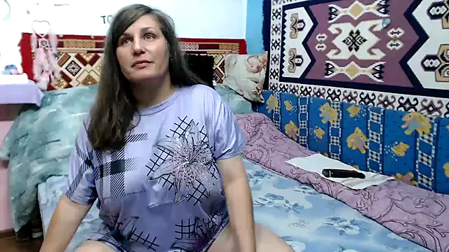 Snapshot of Adelinemilf chatting on June 23, 12:14 pm Adelinemilf online show from June 23, 12:14 pm