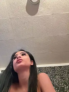 Evelin199 online show from May 13, 6:59 pm