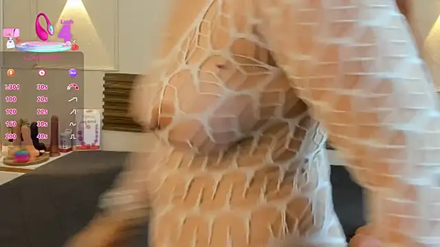 mia gold  online show from March 31, 7:16 pm