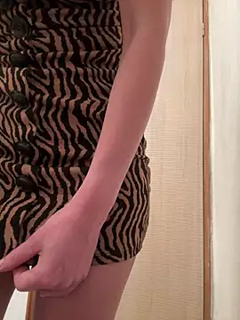 ElenaWhitmore online show from July 9, 9:36 pm