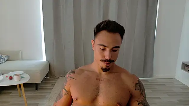 Snapshot of Master_Lukas chatting on June 19, 11:49 am Master Lukas online show from June 19, 11:49 am