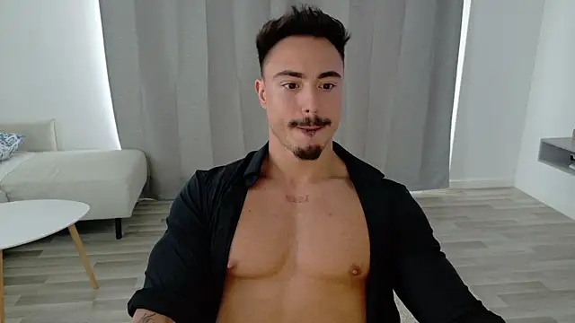 Snapshot of Master_Lukas chatting on May 8, 11:47 am Master Lukas online show from May 8, 11:47 am