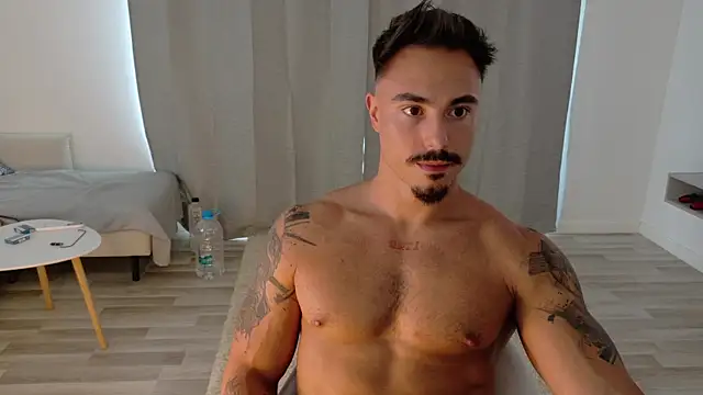 Snapshot of Master_Lukas chatting on June 26, 3:18 pm Master Lukas online show from June 26, 3:18 pm