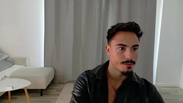 Snapshot of Master_Lukas chatting on July 15, 12:12 pm Master Lukas online show from July 15, 12:12 pm