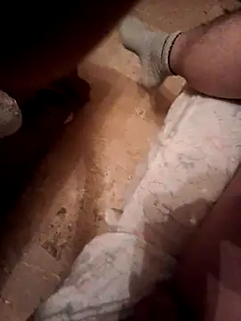 Snapshot of polo48725 chatting on February 3, 6:35 pm polo48725 online show from February 3, 6:35 pm