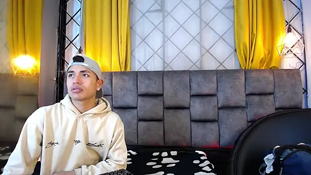 Maik Russo online show from February 4, 11:16 am