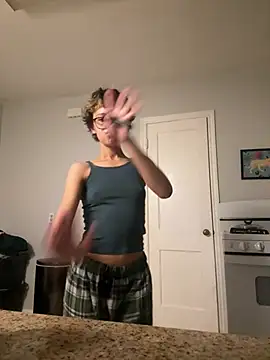 jojosbizarrelyf online show from March 5, 1:13 am