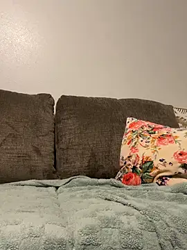 jojosbizarrelyf online show from April 11, 1:35 am