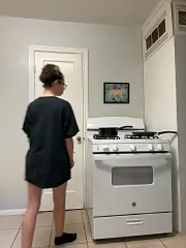 jojosbizarrelyf online show from February 14, 1:28 am