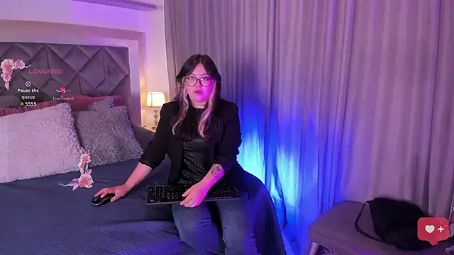 CalmaCaos online show from February 24, 11:33 am