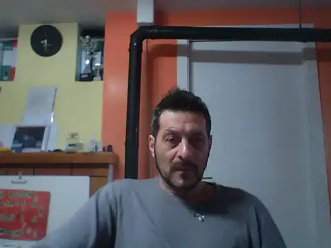 Snapshot of colosone chatting on February 24, 7:33 am colosone online show from February 24, 7:33 am