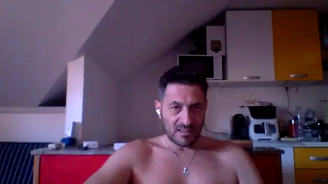 colosone online show from April 7, 9:11 am