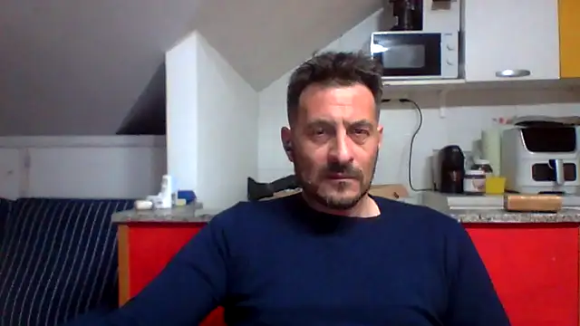 colosone online show from May 13, 8:05 pm