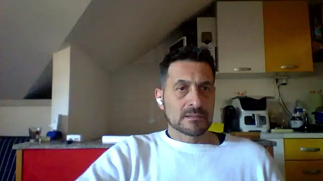 colosone online show from April 8, 11:01 am