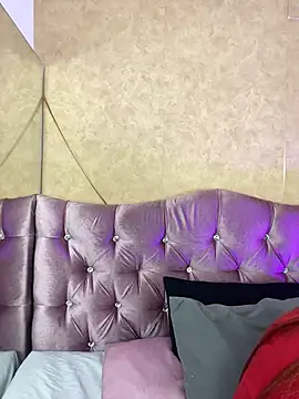 Missy 22  online show from April 8, 1:34 pm