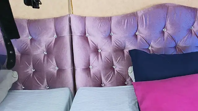 Missy 22  online show from April 16, 1:45 pm