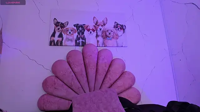 Violett hott  online show from January 7, 12:54 pm