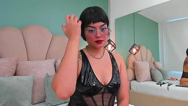 barbara mmoon online show from March 20, 5:14 pm