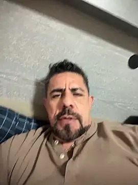 wolfbucker online show from March 31, 5:26 pm