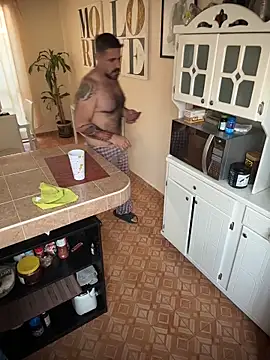 wolfbucker online show from March 27, 1:34 pm