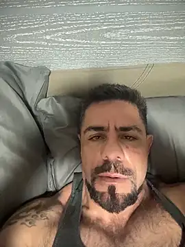 wolfbucker online show from April 11, 5:26 am