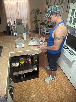 wolfbucker online show from March 19, 1:44 pm