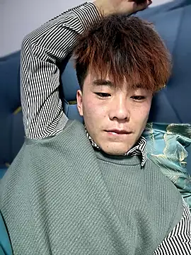 linfei123321 online show from January 17, 8:51 am