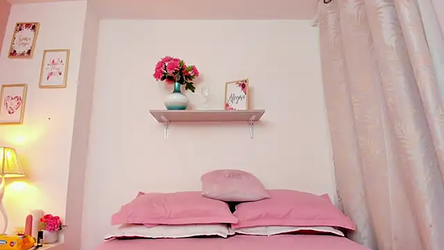 VictoriaGarret online show from March 5, 12:35 pm