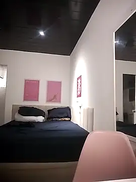 LorysLoira24 online show from January 6, 8:46 pm