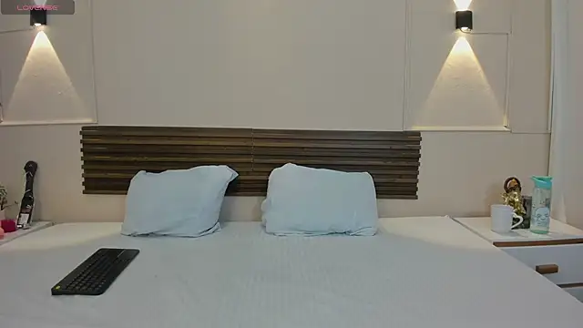 salome diamond online show from February 19, 7:00 pm