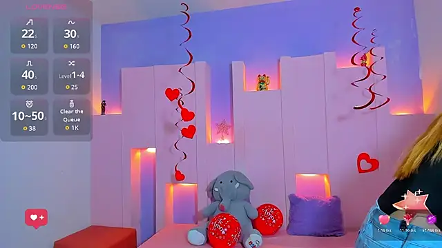 emilywilliis online show from February 17, 12:13 pm