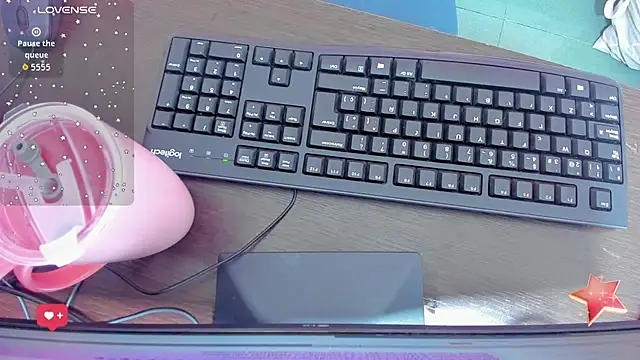 emilywilliis online show from February 25, 11:54 am