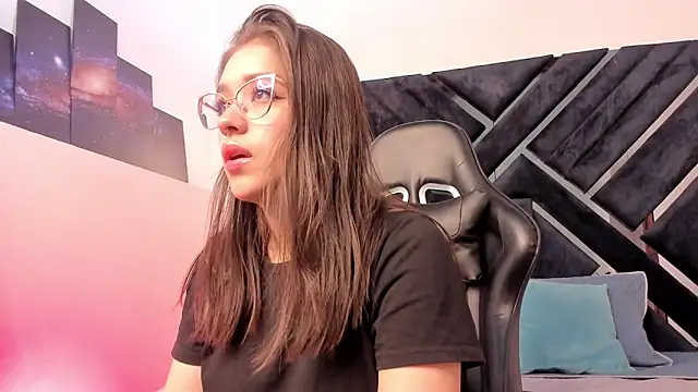 Ariana Montiel online show from January 14, 6:55 pm