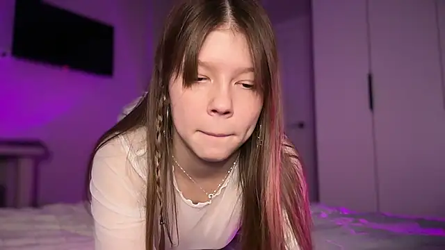 Snapshot of karalinhks chatting on February 25, 10:53 pm karalinhks online show from February 25, 10:53 pm